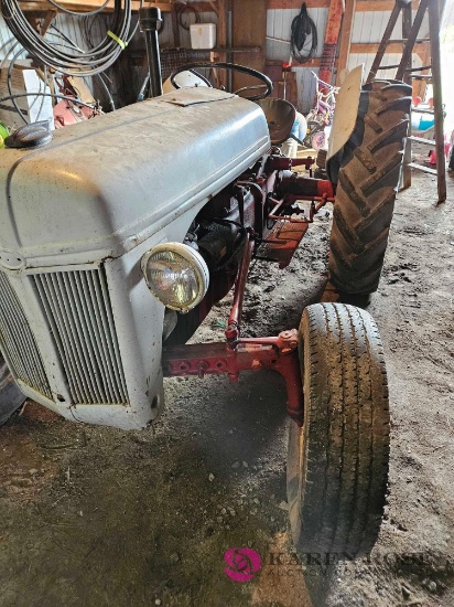 Ford tractor with cutting deck come to preview