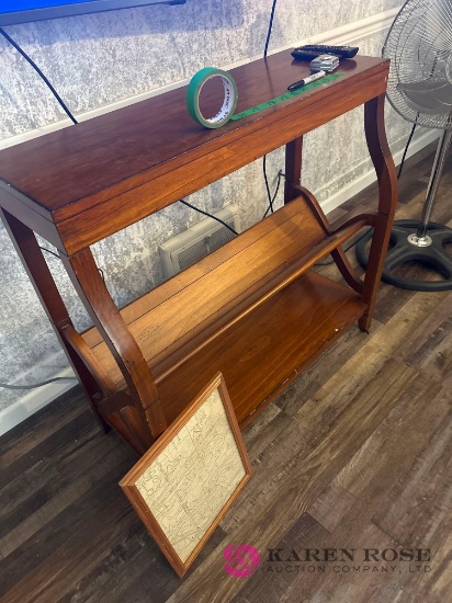 Table/picture 3ft x 1ft 35 inch tall