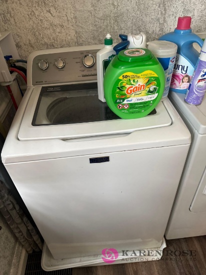 Bravos Maytag washer/with detergents