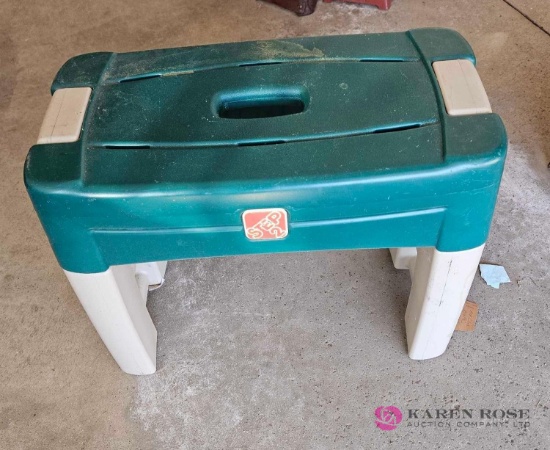 step seat