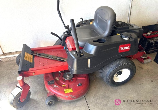 Toro zero turn SS4235 mower