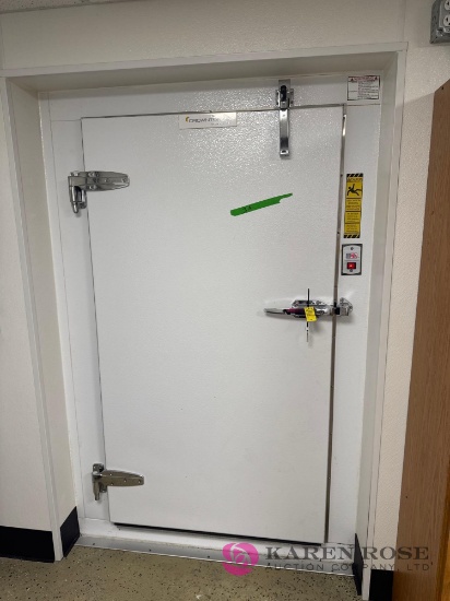 Crowntonka walk-in cooler with side access