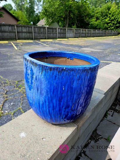 20 x18 inch clay pot