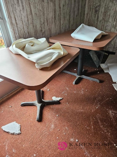 2 32x32 tables with covers