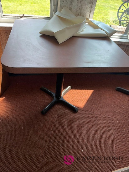 Table with cover 32 in x 32 in