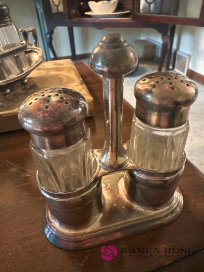 Reed & Barton 2800 Silver Soldered Salt & Pepper Set