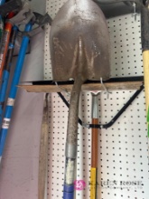 Shovel/hoe/misc hand tools