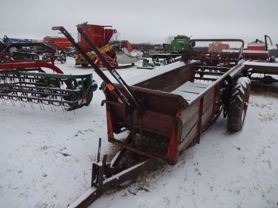 New Idea Manure Spreader