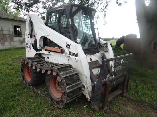 BOBCAT S250 SKID STEER