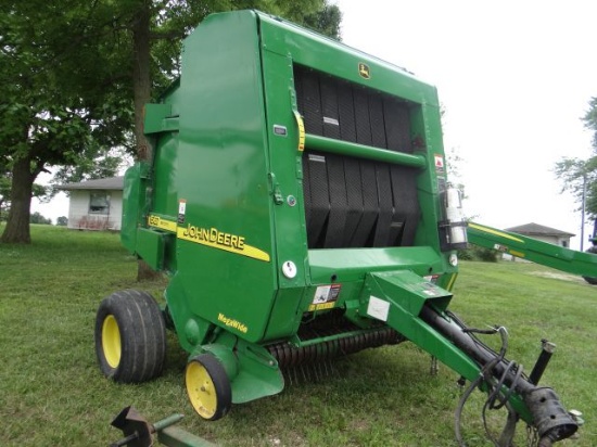 JD 567 HAY BALER