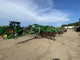 2017 John Deere 2730 Ripper