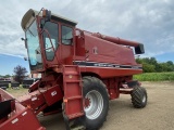 IH 1440 Combine