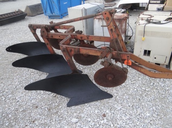 Allis-Chalmers snap-coupler plow