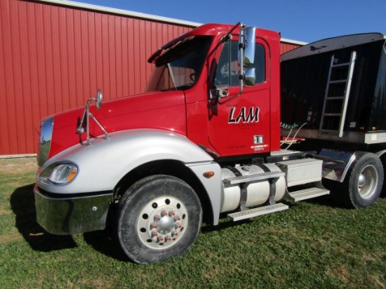 '06 Freightliner, Day Cab