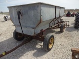 Flair box grain wagon with hoist