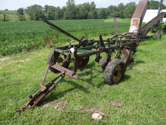 JD 3 Bottom Plow