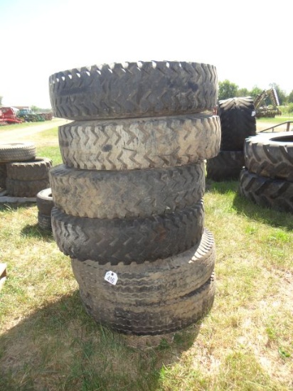 10.00 20 Truck Tires on Wheels