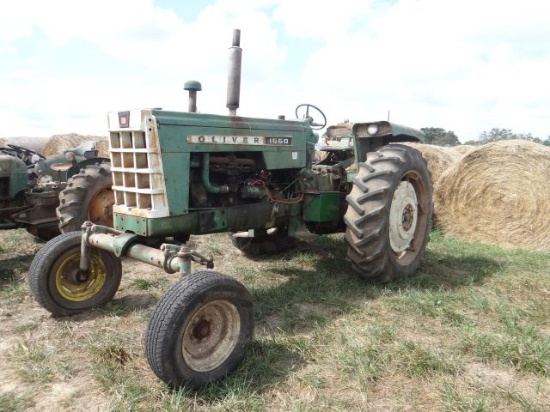 Oliver 1550 Gas Tractor, 1974