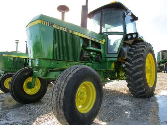 John Deere 4240 Tractor, 1981