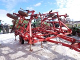 International 4800 Field Cultivator