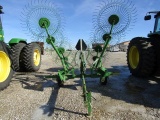 John Deere 702 Rake