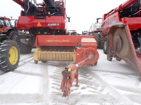 New Holland 320 Hayliner