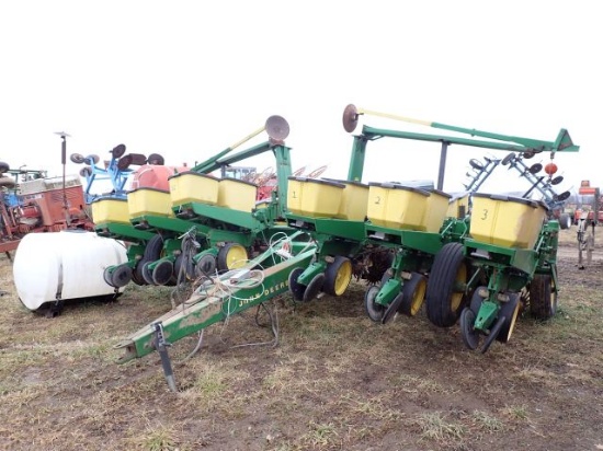 John Deere 7000 Planter