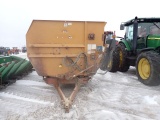 Reel Auggie 3575 Mixer Wagon