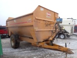 Reel Auggie 3142 MIxer Wagon