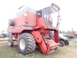 International 1440 Combine