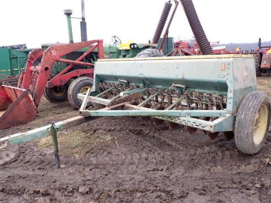 John Deere 8300 Drill