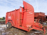 Hesston Stakhand 30A Hay Stacker