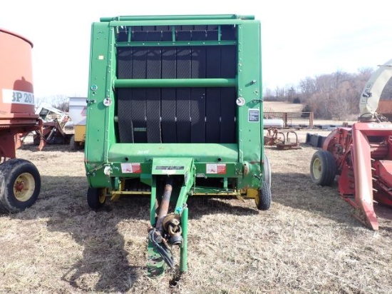 John Deere 535 Baler