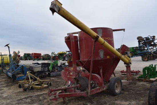 New Holland 352 Grinder Mixer