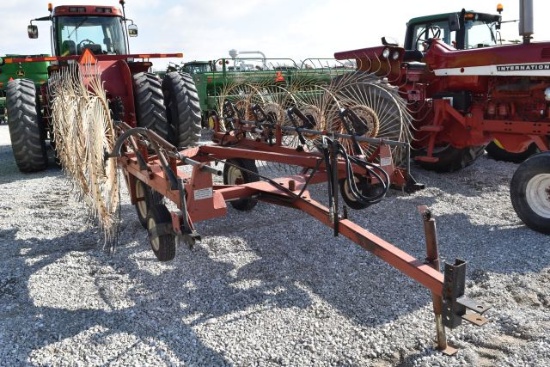 Hesston 8 Wheel Rake