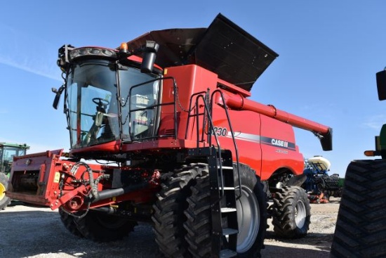 Case IH 8230 Axial Flow Combine, 2014