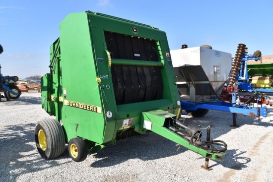 John Deere 566 Round Baler, 1997