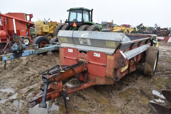 H&S 235 Manure Spreader