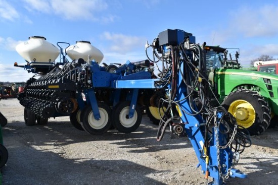 Kinze 3705 Planter