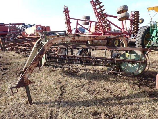 John Deere 894A Hay Rake