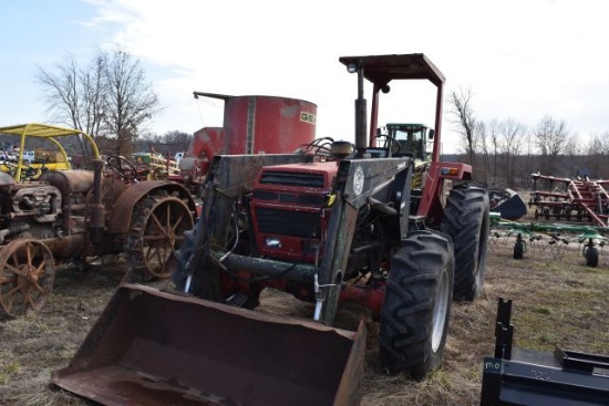 Case 1690 Tractor