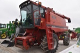 Case IH 1640 Combine