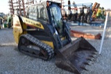 New Holland C227 Skidsteer