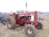 Farmall 806 Tractor
