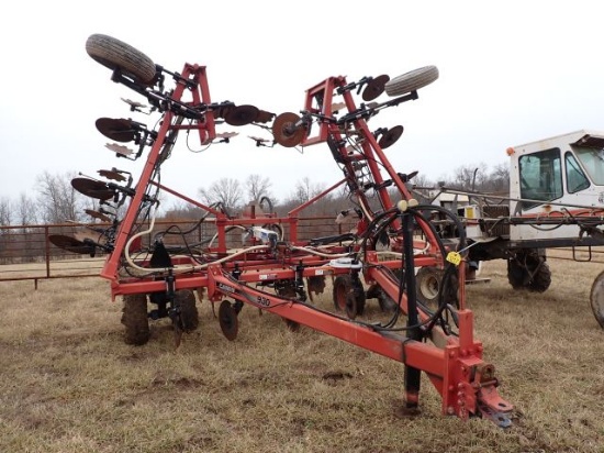 Case IH 15 Knife Anhydrous Tool Bar