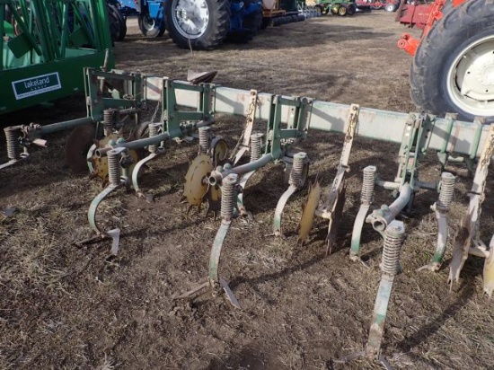 John Deere Cultivator