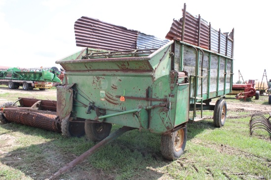 John Deere Silage Wagon
