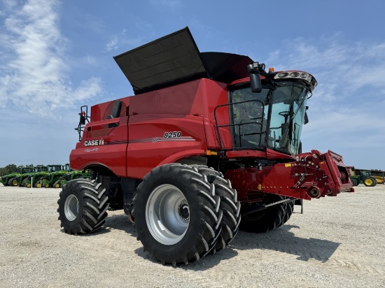 Case IH 8250 Combine, 2021