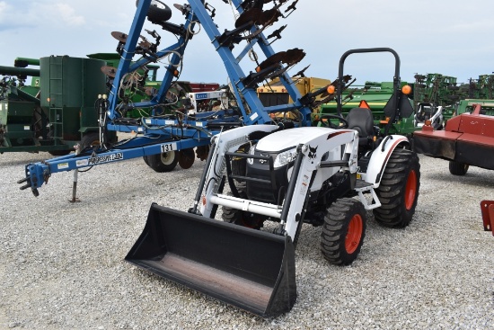 Bobcat CT2035 Tractor, 2002