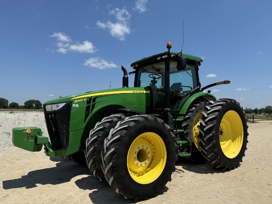 John Deere 8345R Tractor, 2014